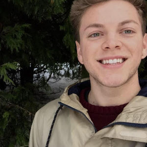 Meet your Posher, Adrian